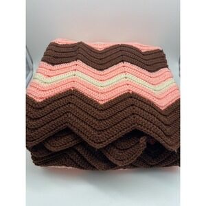 VTG Hand Crochet Chevron Afghan 70's Blanket‎ Peach/Pink, Brown, Cream 64"x54"
